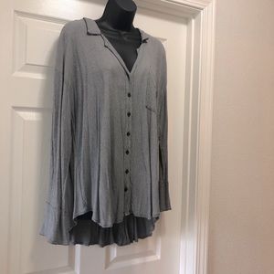 FREE PEOPLE FLOWY BLOUSE SIZE M HAS FLAW